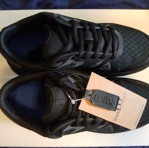Shoes For Crews Energy II Size 7 Black